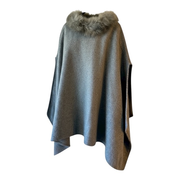 Look by M New York Cape/Wrap/Poncho - Picture 6 of 9